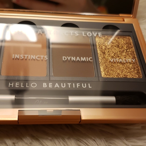 Chella La Vie Eyeshadow Palette New - Picture 4 of 8
